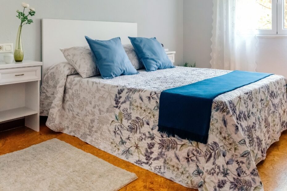 Quarto de Casal Moderno e Aconchegante