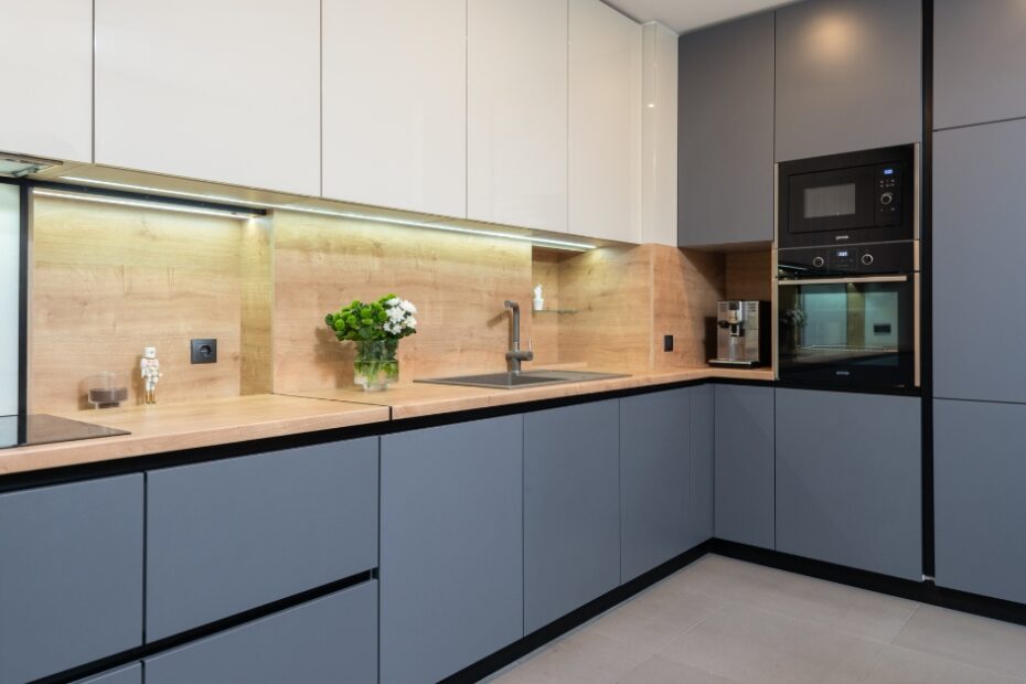 Móveis modulados para casa, criando design personalizado e funcional em cada ambiente.