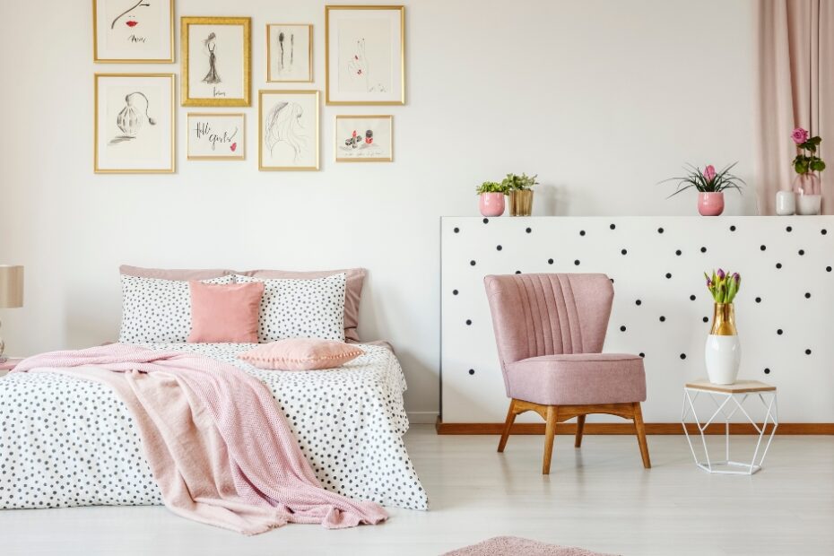 Descubra como usar quadros para quarto de casal, criando um ambiente aconchegante e elegante com dicas sobre estilos, cores e posicionamento ideais.