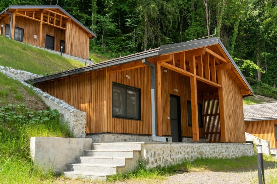 Casa de madeira: sustentabilidade, charme e modernidade em um único projeto que eleva a arquitetura e o estilo de vida.