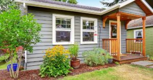 Projeto moderno de casas pequenas e simples sustentáveis