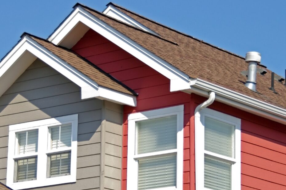 Telhado aparente: descubra como esse estilo moderno e sofisticado pode transformar sua casa, com dicas sobre materiais e manutenção.