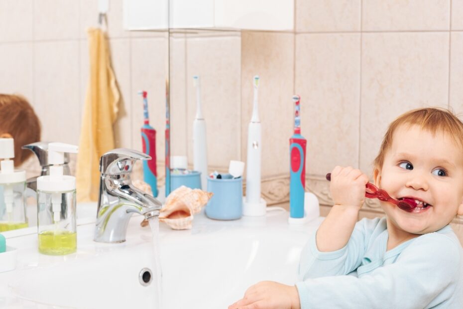 Banheiro infantil seguro e estiloso: dicas para criar um espaço funcional e divertido sem gastar muito.