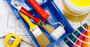 Cores que ampliam o ambiente e transformam seu espaço: branco, azul claro, cinza claro, verde menta e amarelo claro são opções ideais para abrir o ambiente.