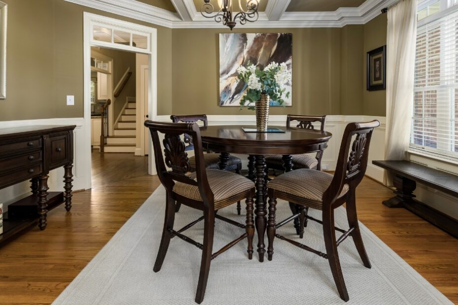 "Descubra os 5 tapetes para sala de jantar que transformam seu ambiente com estilo, conforto e sofisticação para momentos inesquecíveis.