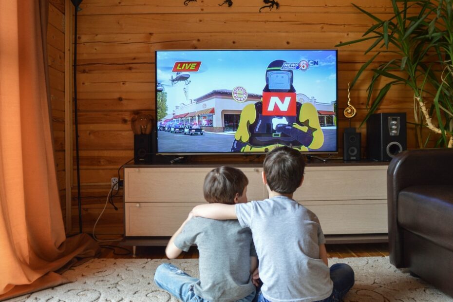 Conheça a TV HQ 60 polegadas: análise completa sobre qualidade de imagem, desempenho e preço acessível. Vale a pena investir nessa TV?