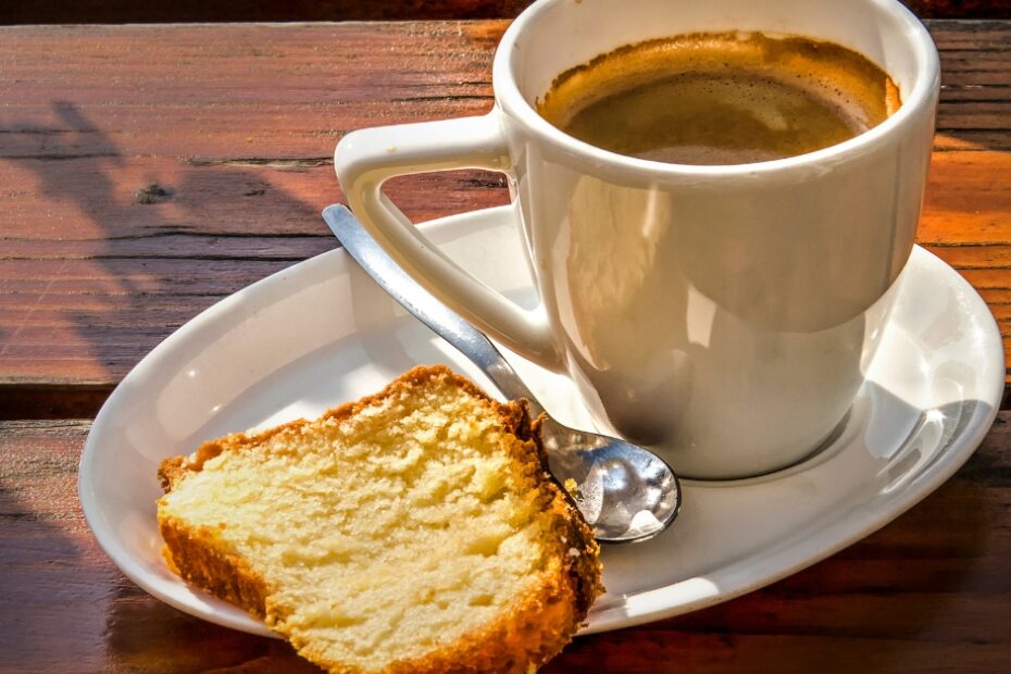 Decoração charmosa para o cantinho do café, perfeito para um momento relaxante.