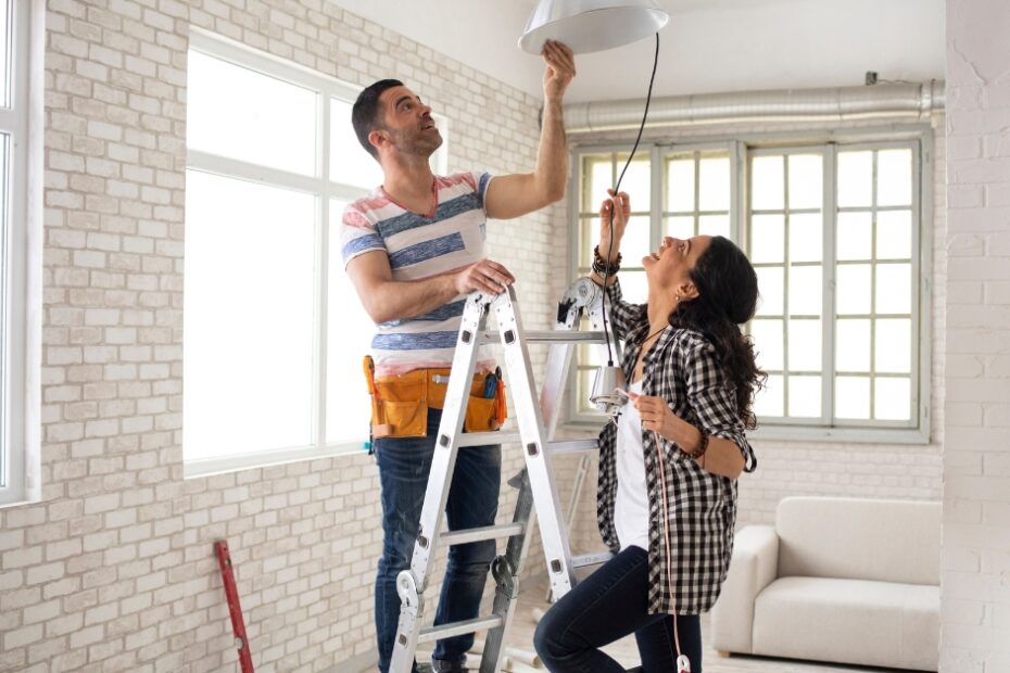 Reforma residencial: dicas para transformar sua casa com estilo e economia, incluindo escolhas de cores para pintar sala e planejamento eficaz.