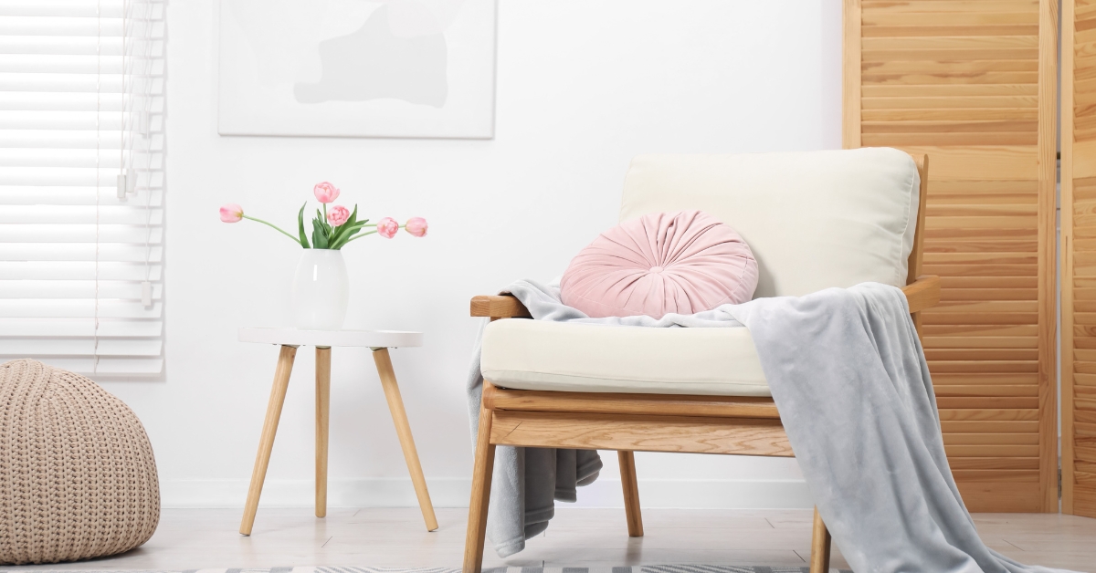 Poltrona confortável para sala, ideal para criar um ambiente acolhedor e relaxante em sua casa.