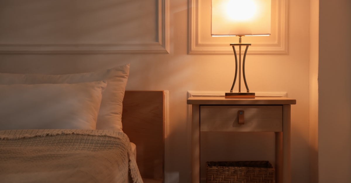 Os 10 criados mudos mais estilosos para transformar seu quarto em 2026, com opções modernas, elegantes e funcionais para todos os estilos de decoração.