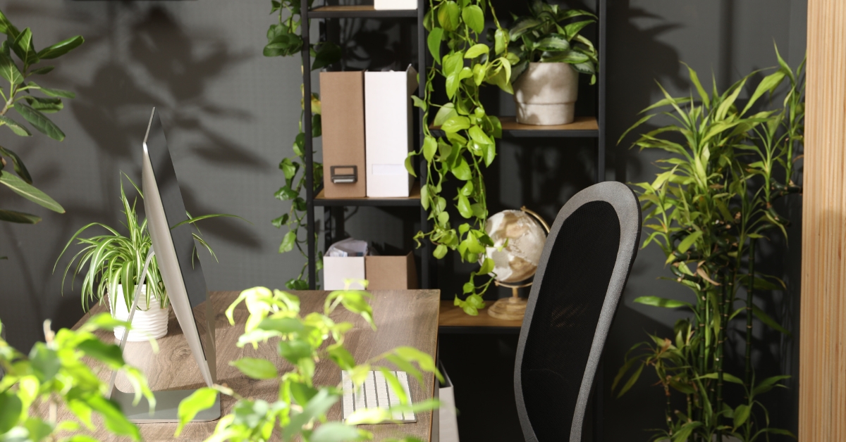 Decoração biofílica transforma ambientes, conectando sua casa à natureza para promover bem-estar e harmonia.