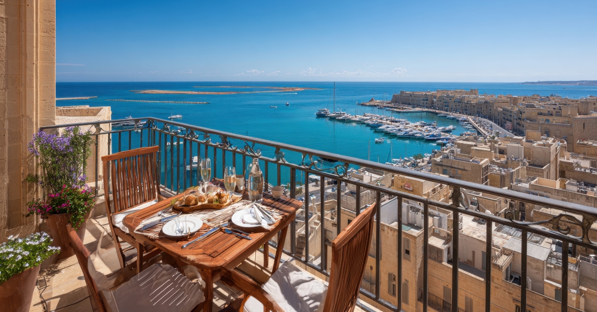 Dicas criativas de decoração para transformar sua varanda em um espaço único e aconchegante.